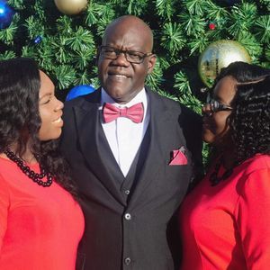 Meet your Posher, Mae